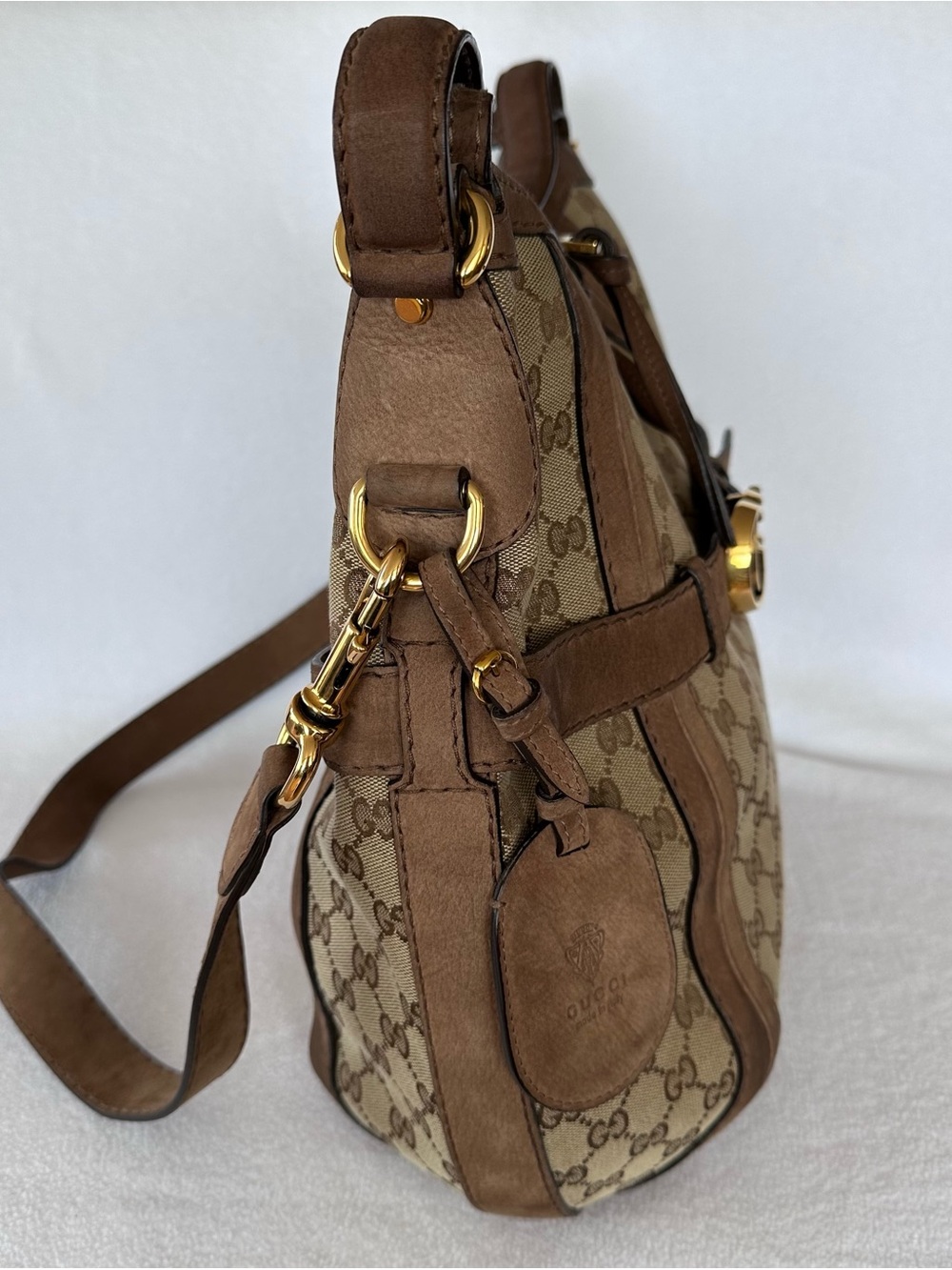 Gucci Beige and Brown GG Canvas Shoulder Bag with Gold Double G - Picture 3 of 6